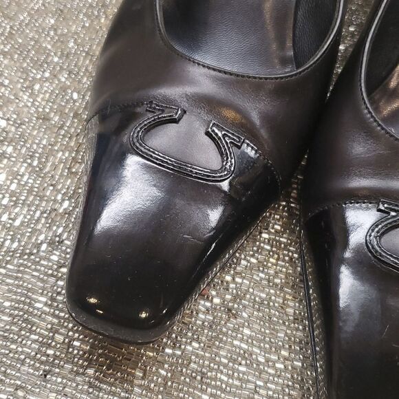 FERRAGAMO Black Leather Heels - Size 8C - Picture 5 of 10